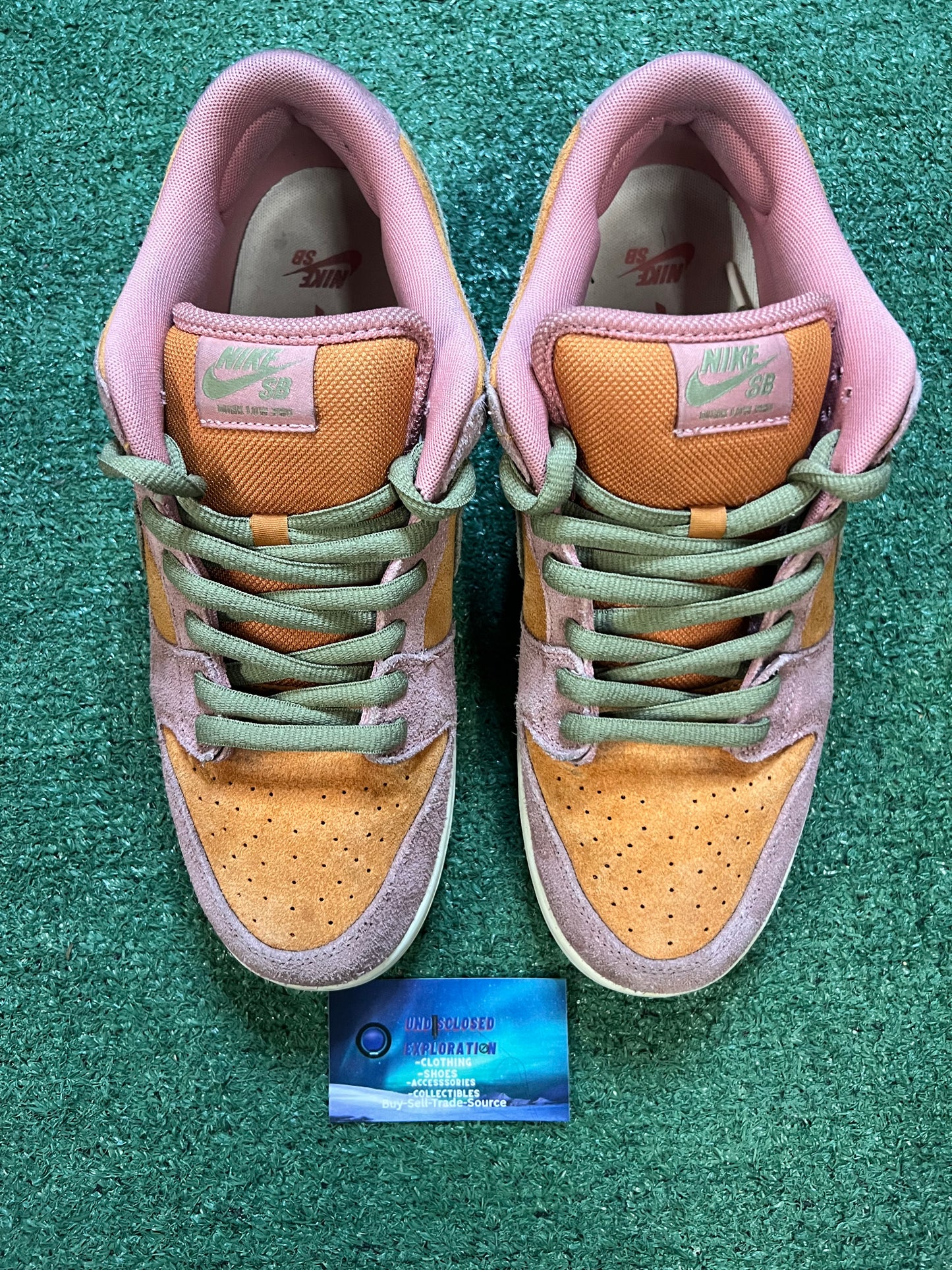 Nike Sb dunk low stardust size 11.5men/13women