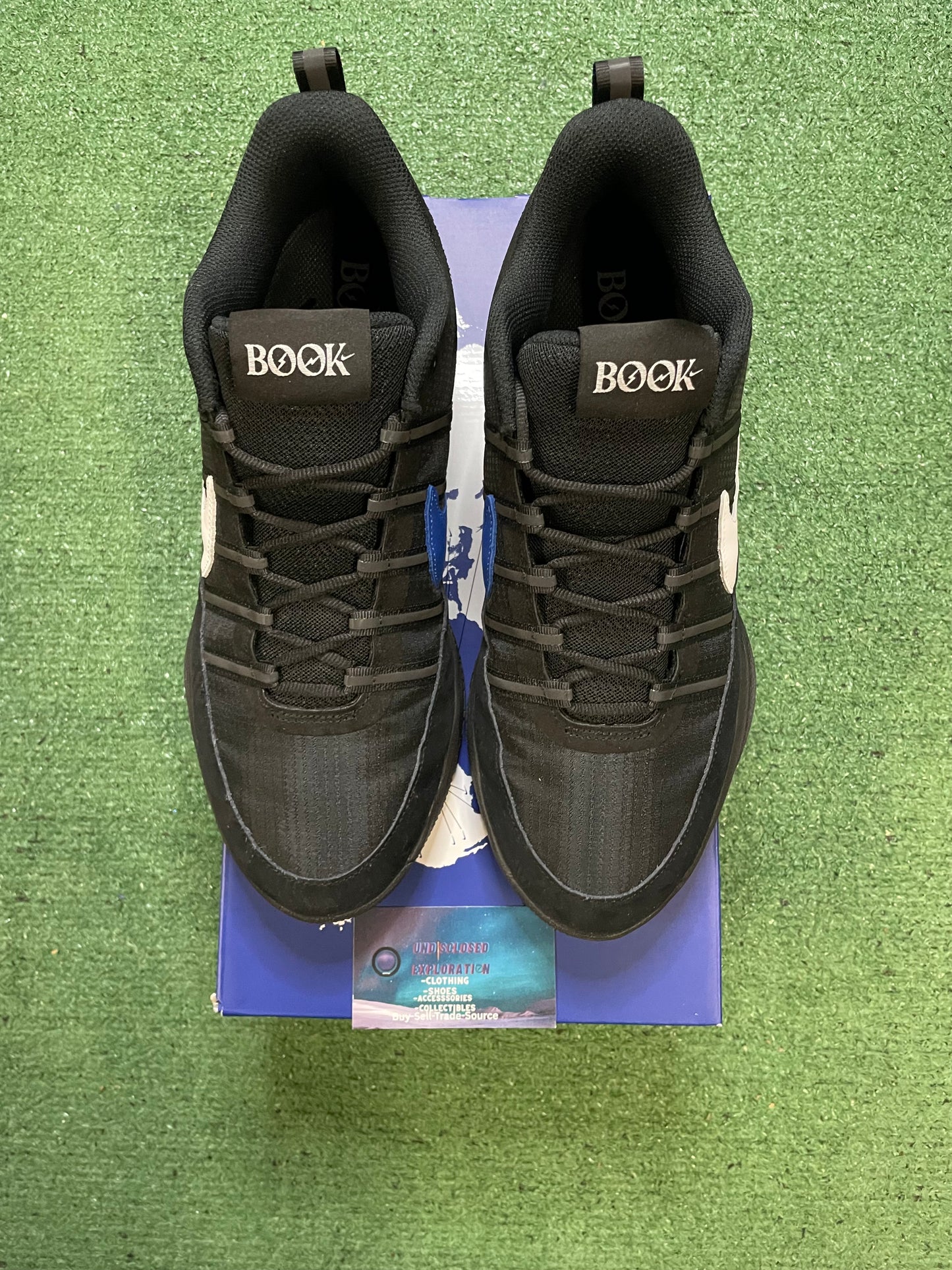 Nike book 2 fragment size 12men/13.5women