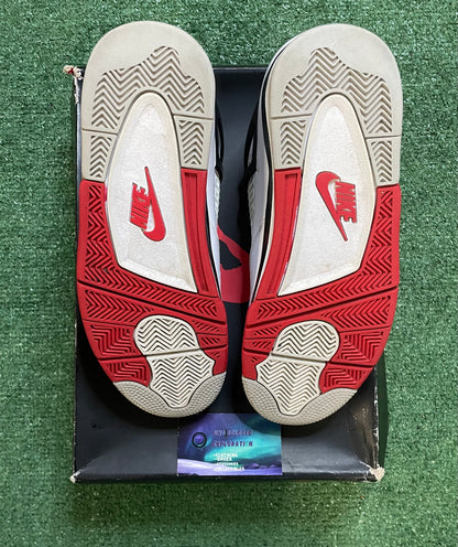 Jordan 4 fire red 2020 size 10men/11.5women