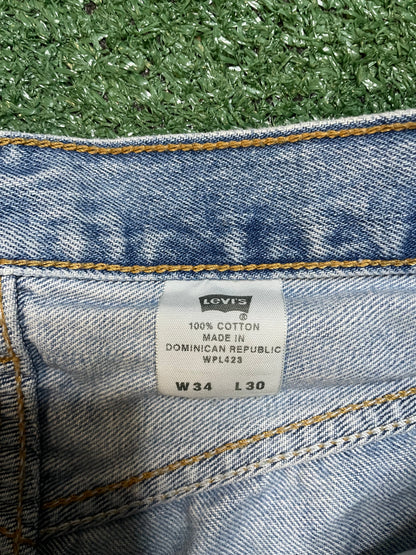 Vintage 1990s Levi 501 light wash jeans