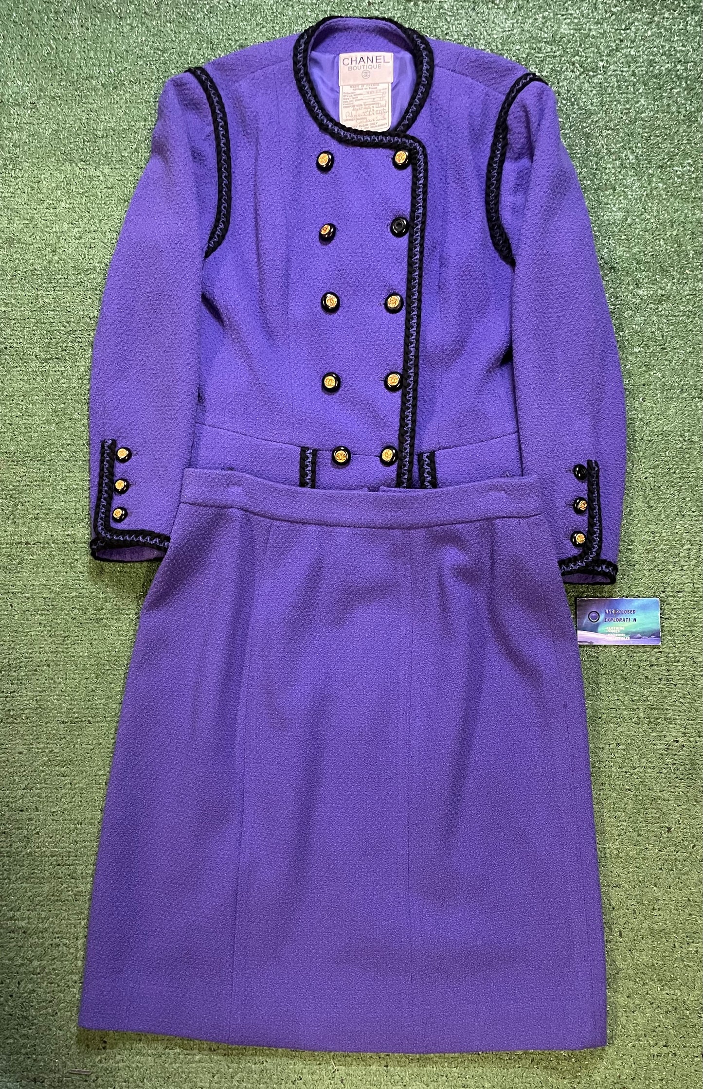 Vintage 1990s Chanel purple  tweed skirt Suit
