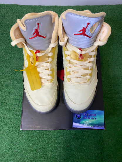 Jordan 5 off white sail size 7men/8.5women