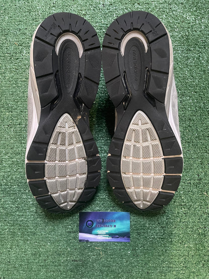 New Balance 990V5 castlerock gray size 8.5men/10women