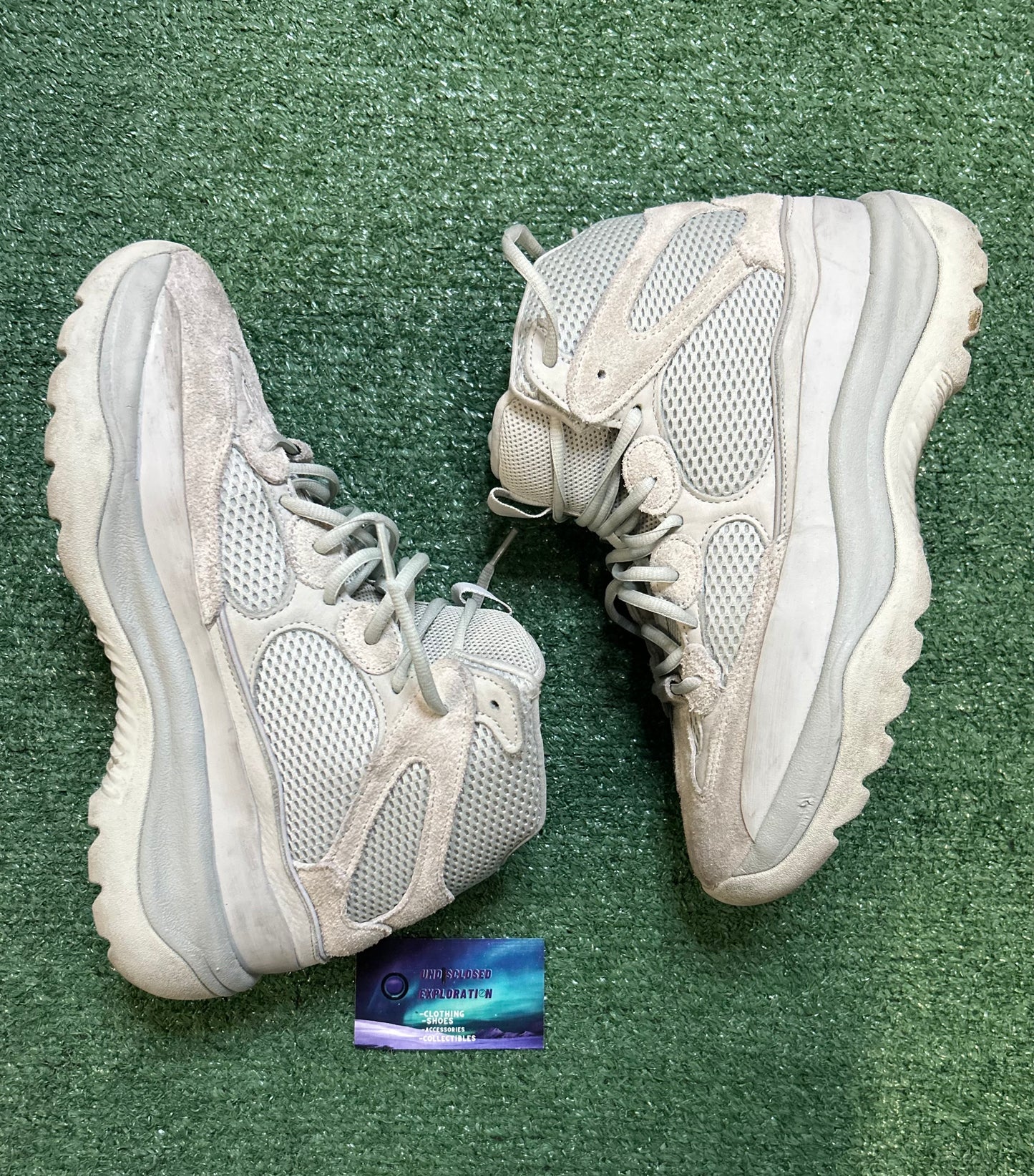 Yeezy desert boot salt size 10.5men/12women
