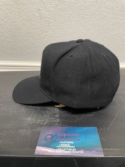 Vintage 1990s Dv8 Seattle hat