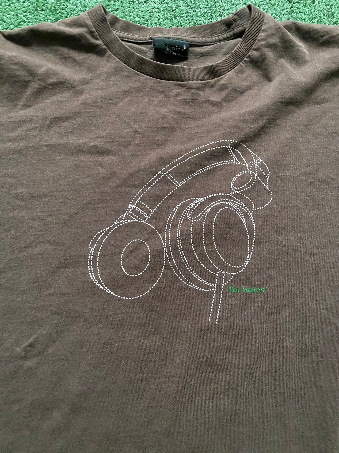 Vintage Technics Studios T-shirt