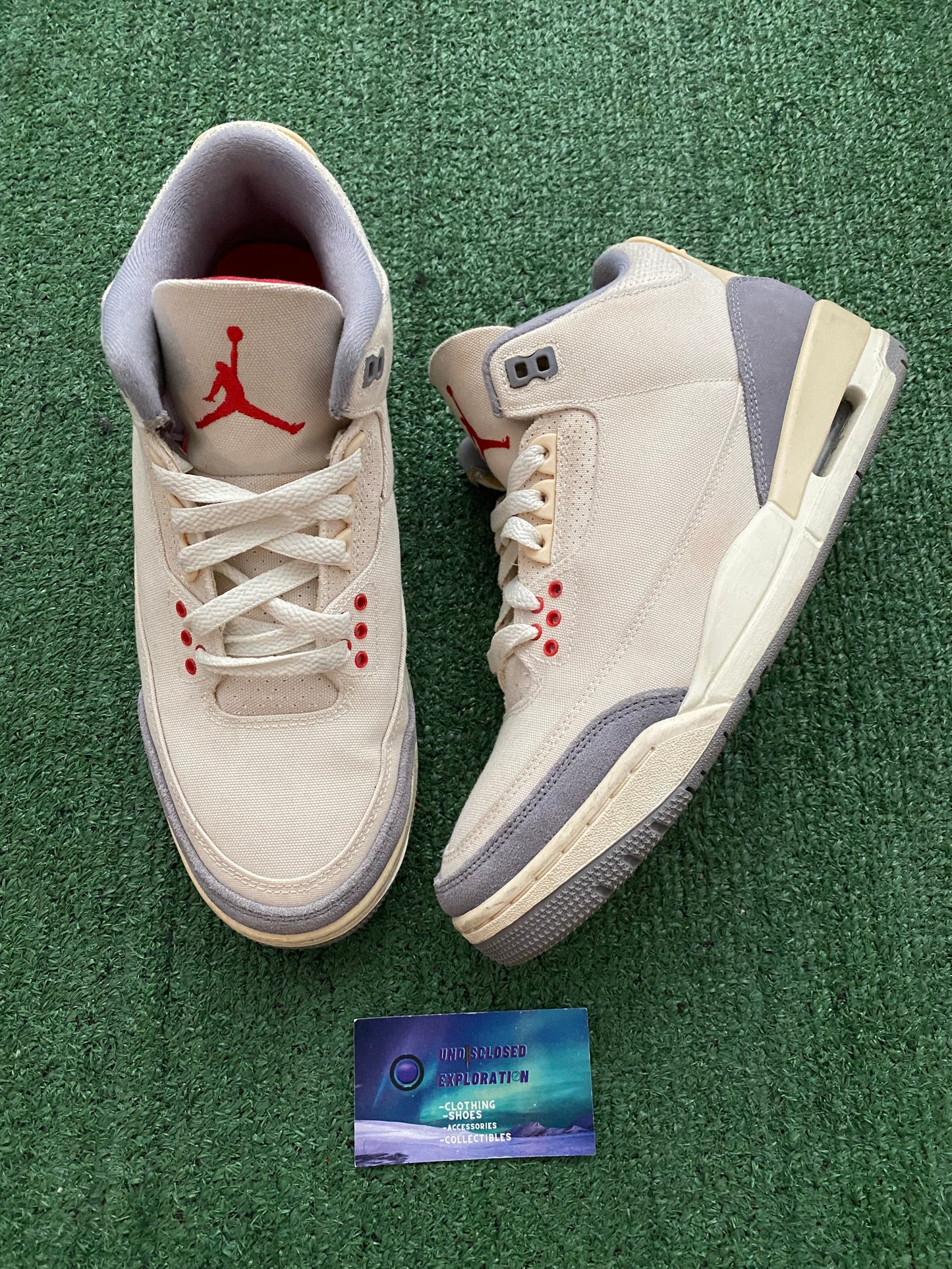 Jordan Retro 3 Muslin size 8.5men/10women