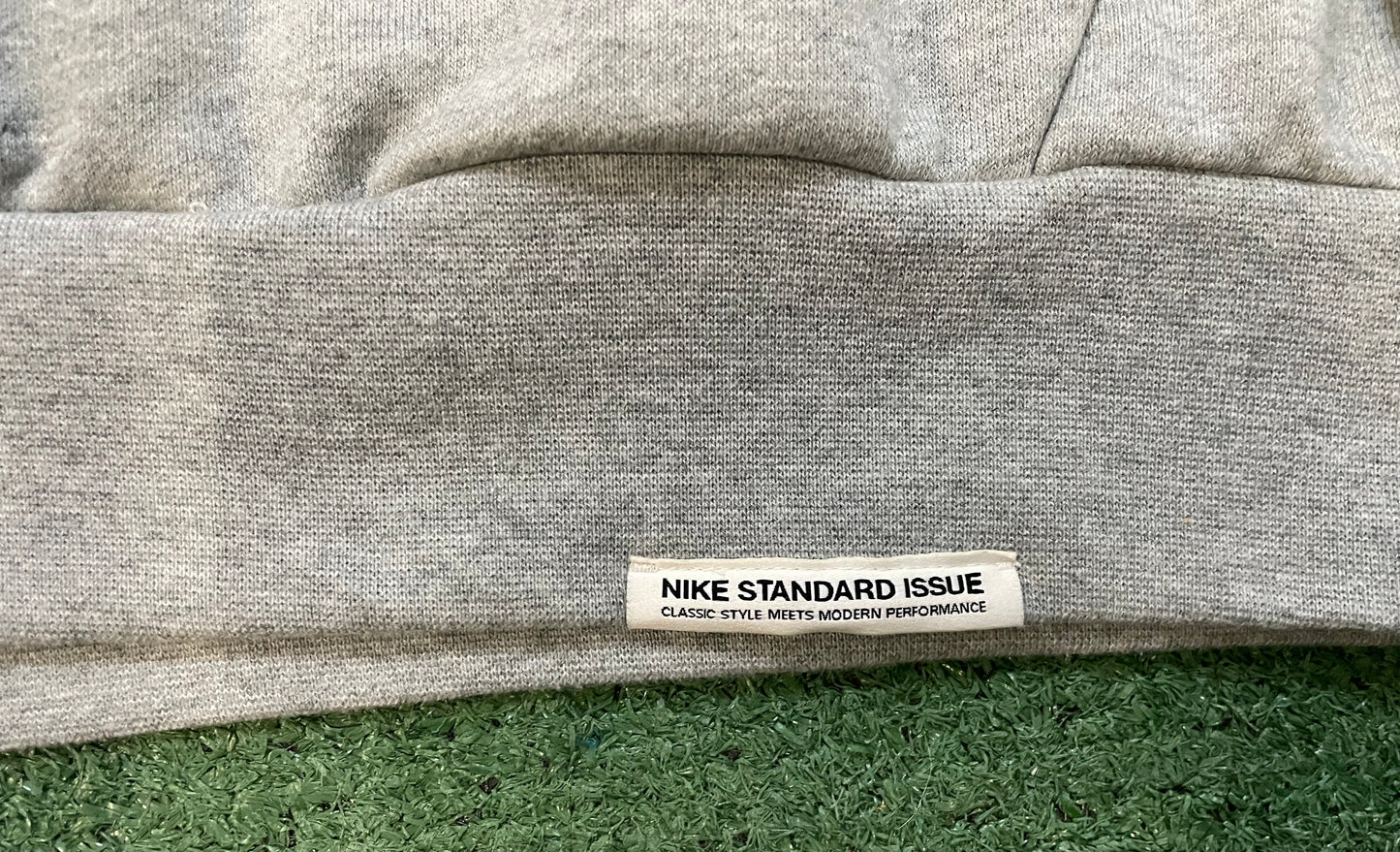 Nike Men's Standard Issue Paint Splatter grey Hoodie