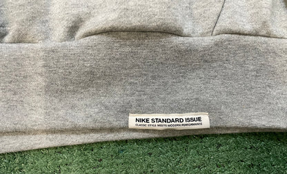 Nike Men's Standard Issue Paint Splatter grey Hoodie