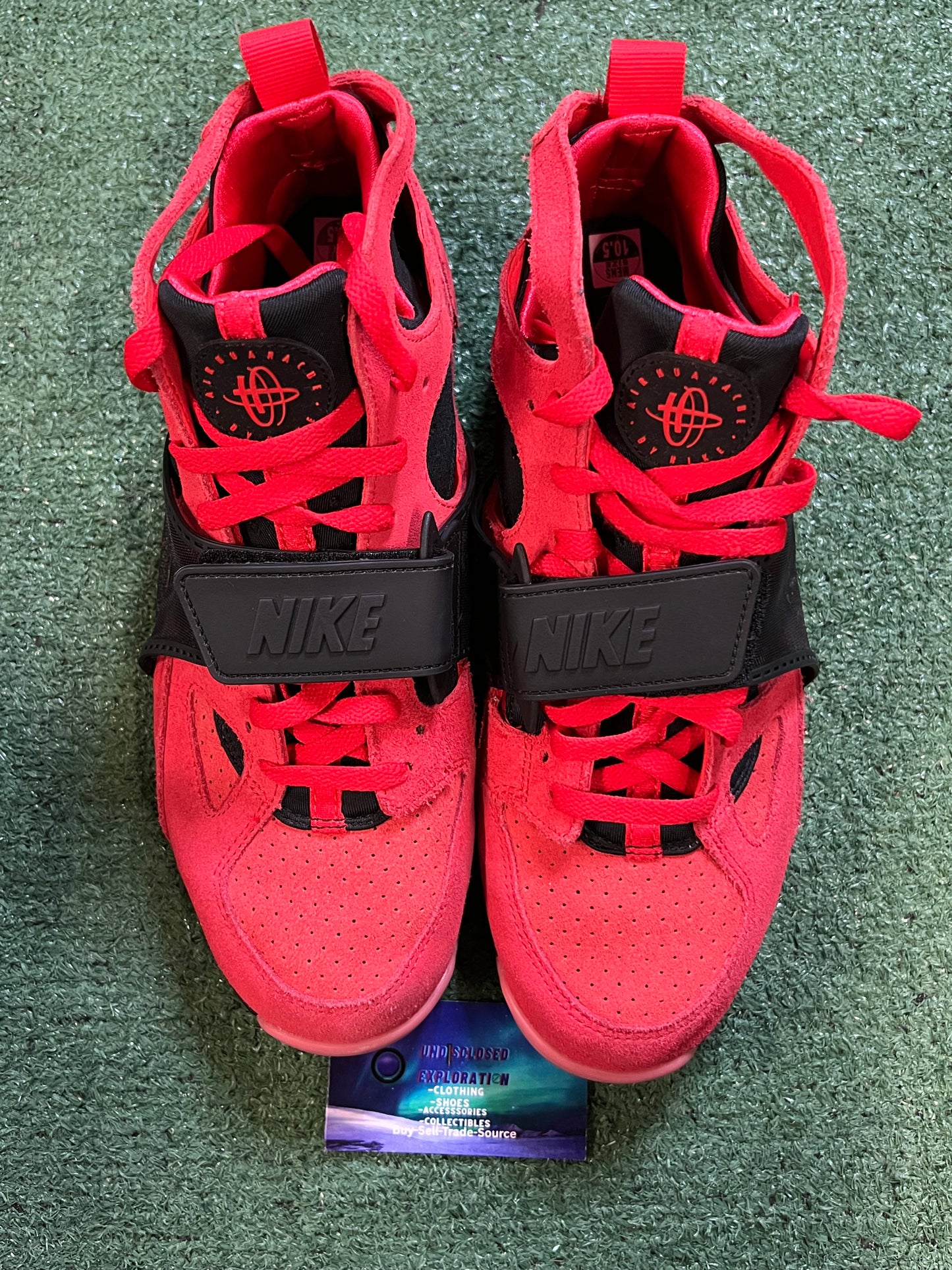 Nike air huarache challenge red size 10.5men/12women
