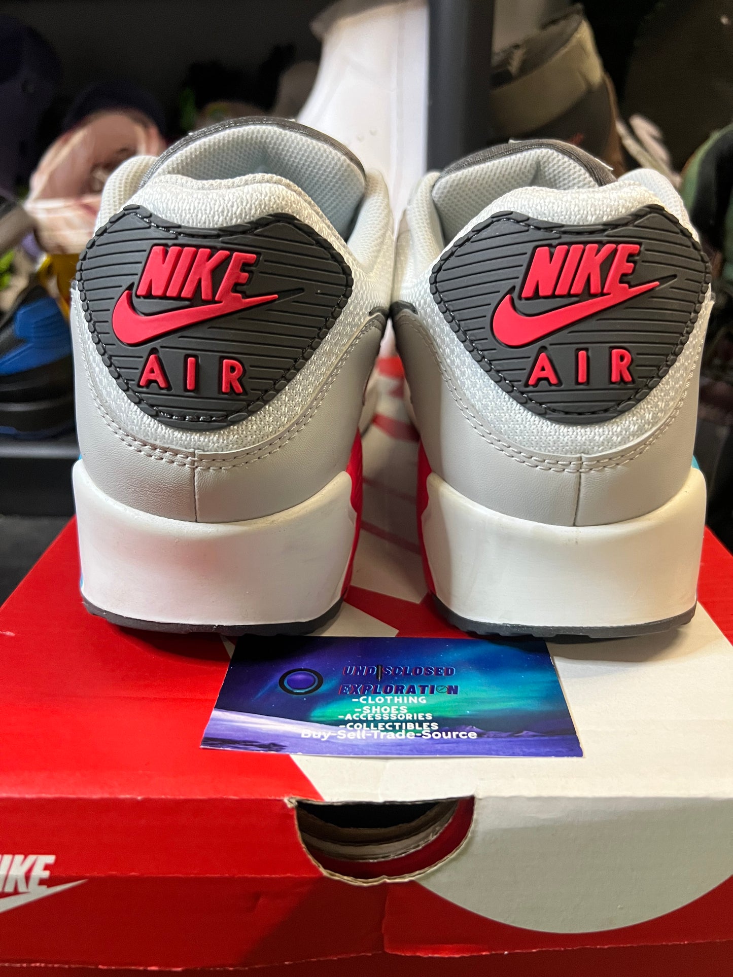 Nike air max 90 chlorine size 13men/14.5women