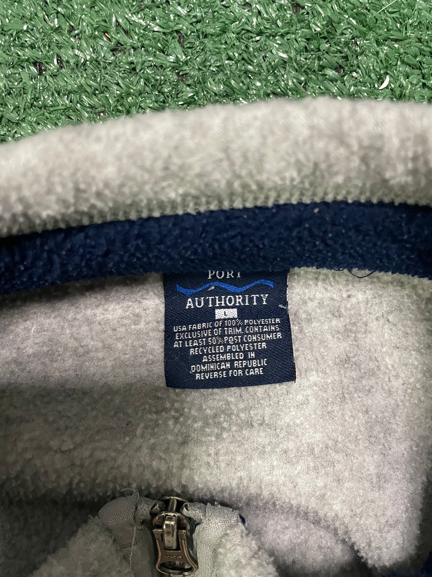 Vintage 2000s UW University of  Washington huskies vest