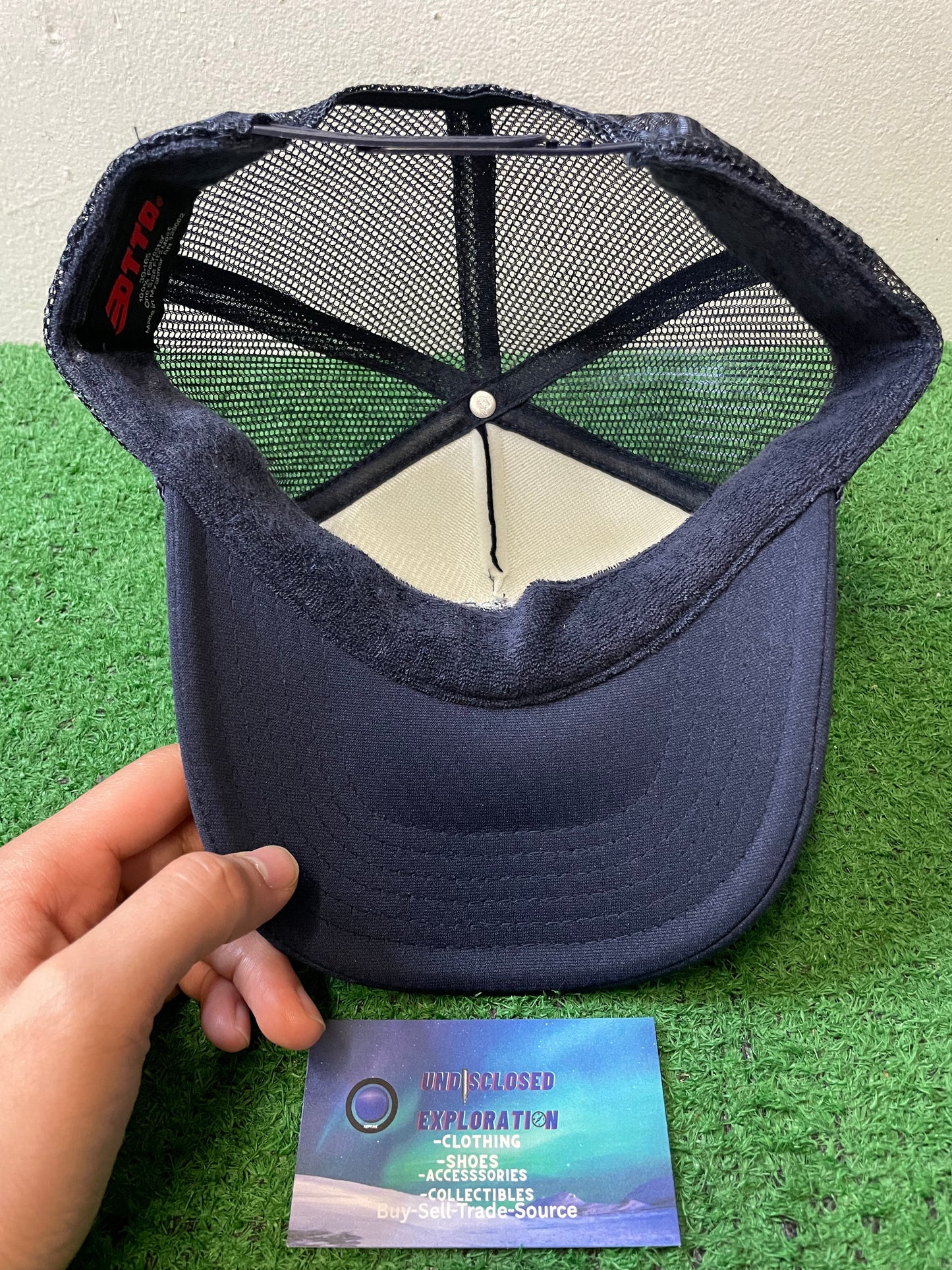 New York Yankees navy mesh hat