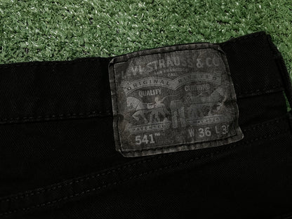 Levi’s 541 black jeans