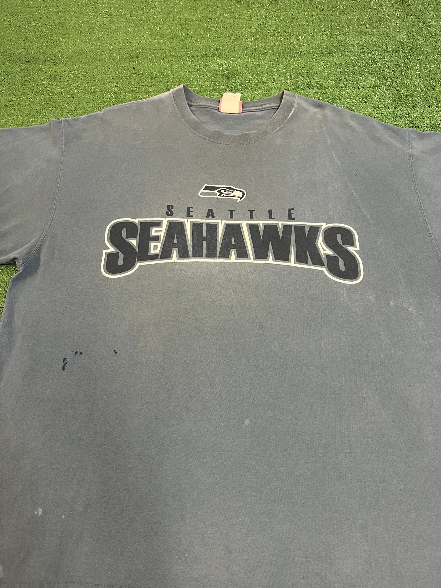 Vintage 2000s Seattle Seahawks tee