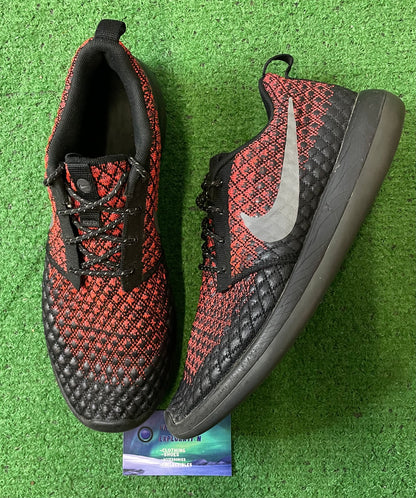 Nike Roshe two flyknit 365 size 10.5men/12women