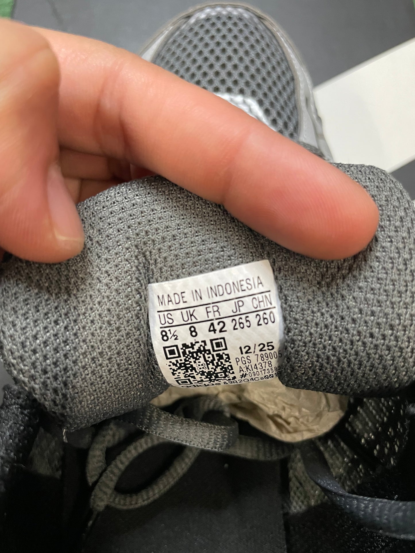 Adidas spiritain 2000 grey
