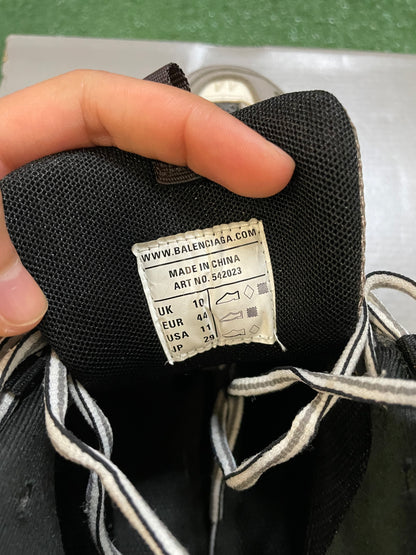 Balenciaga track sneaker grey and white size 11men/12.5women(EU 44)