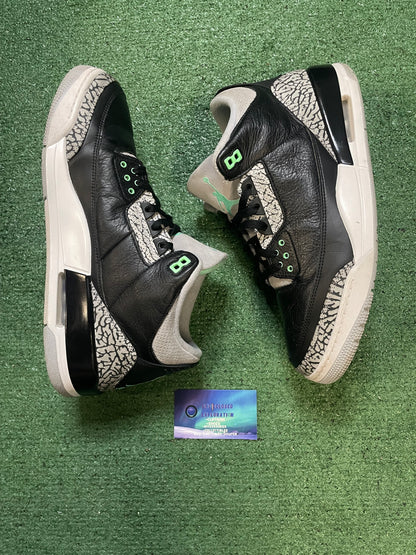 Air Jordan 3 green glow size 13men/14.5women