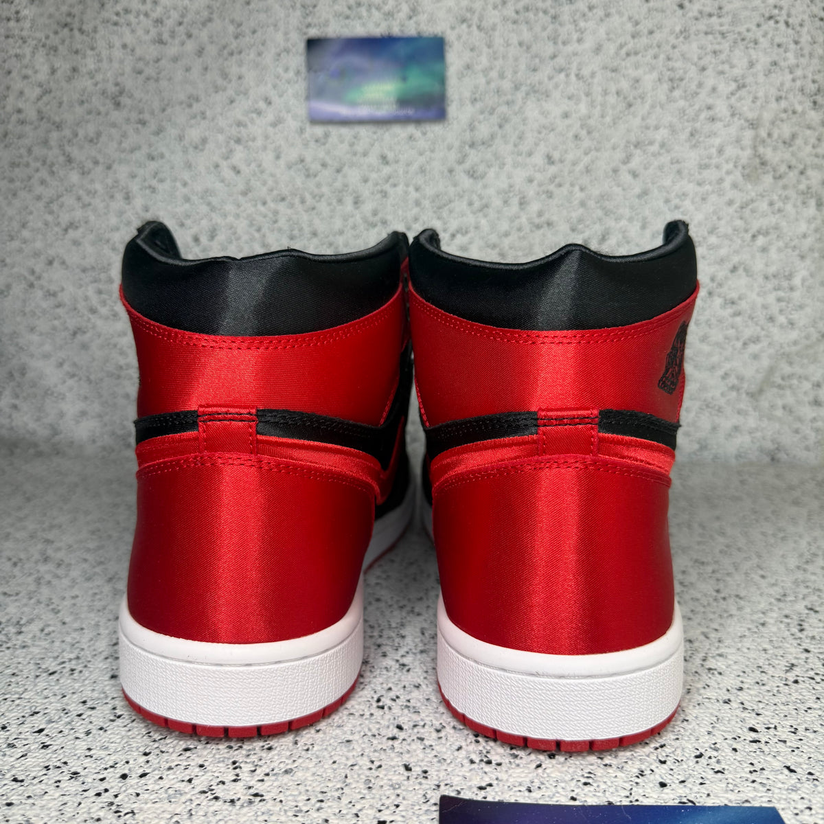 Jordan 1 Satin Bred