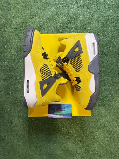 Air Jordan 4 lightning 2021