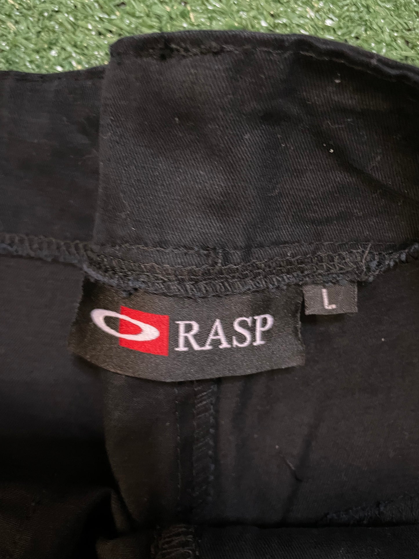 GV Gallery raspberry hills samurai cargos