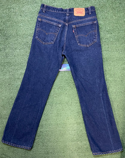Vintage Levi 517-0217 made in USA jeans