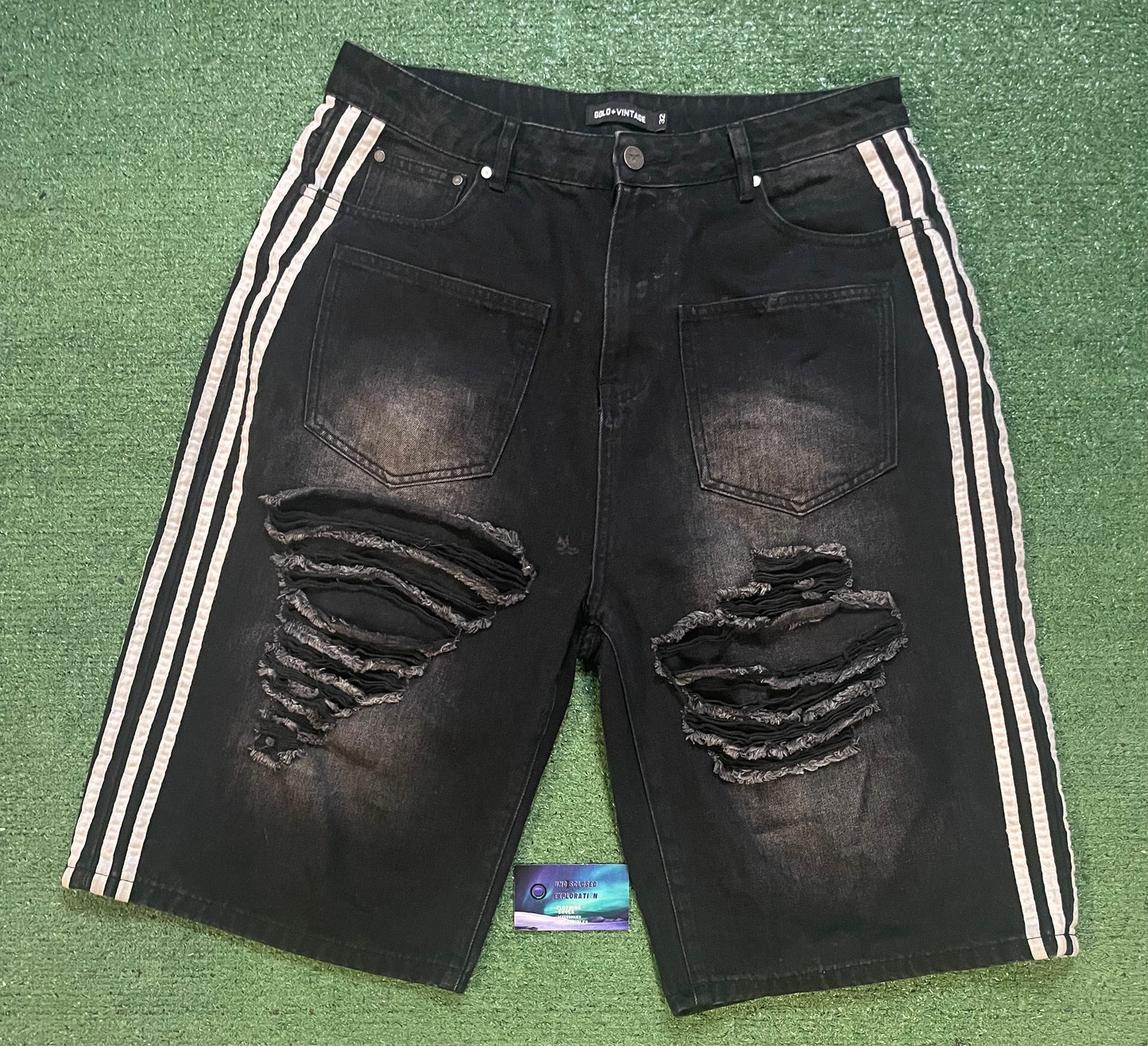 GV Gallery Glenci blowout shorts