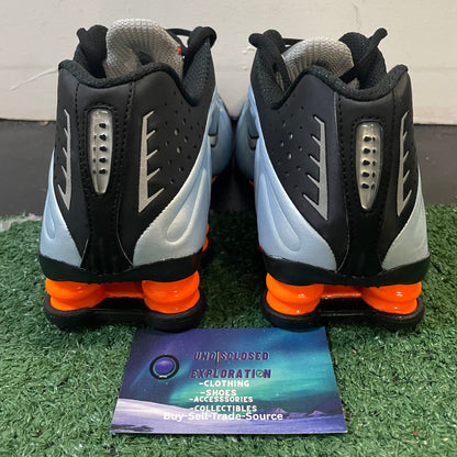 Nike R4 Shox blue tint