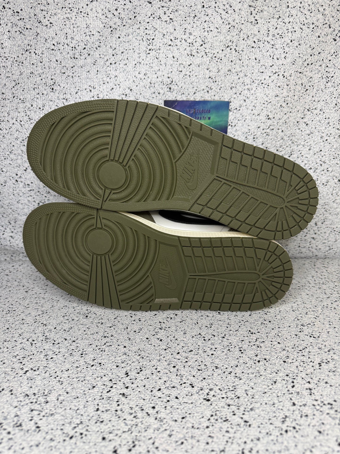 Jordan 1 Low Medium Olive