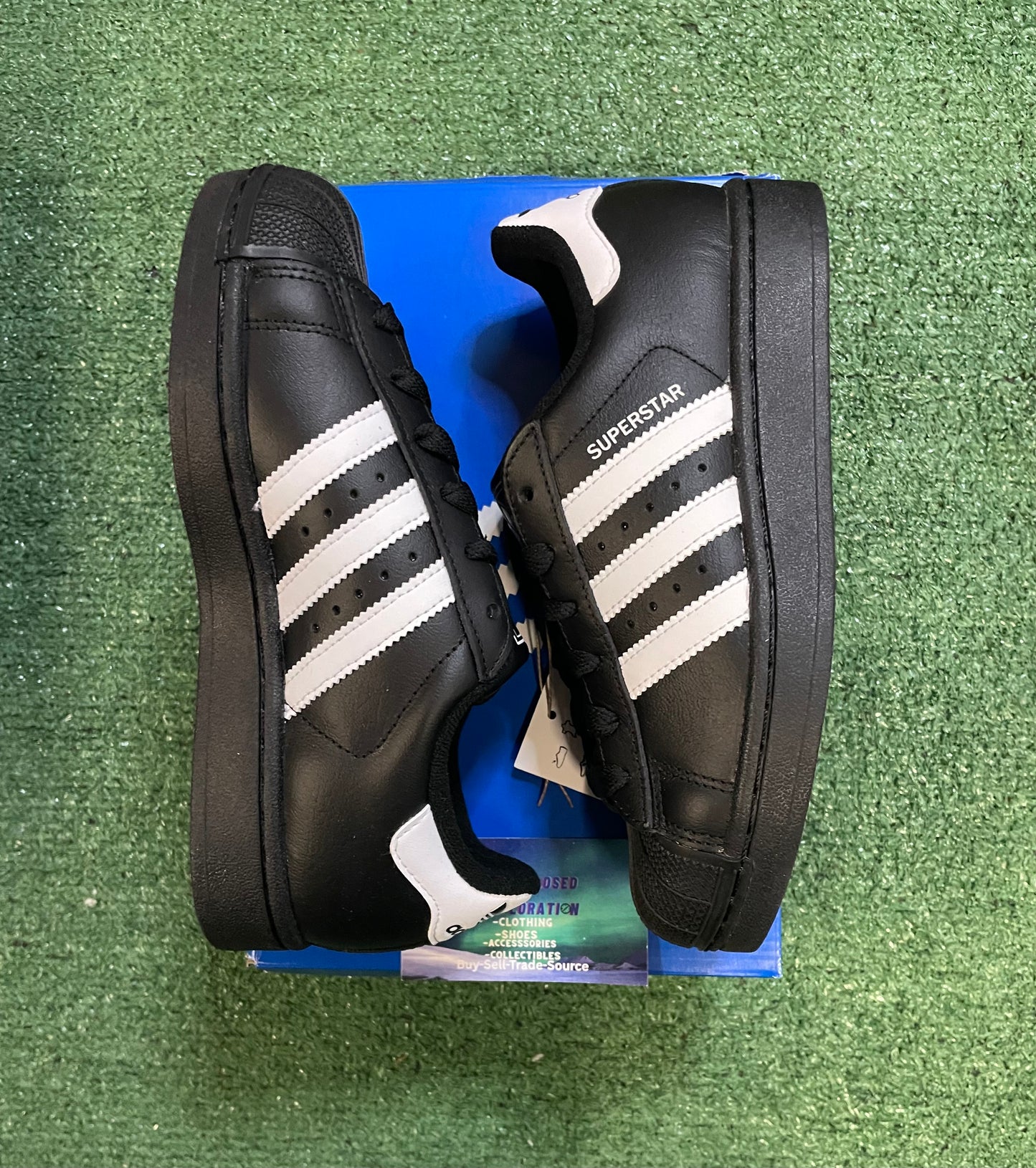 Adidas superstar black white