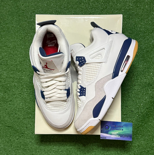 Jordan 4 SB Navy 8.5 Men/10 Women “Preowned”
