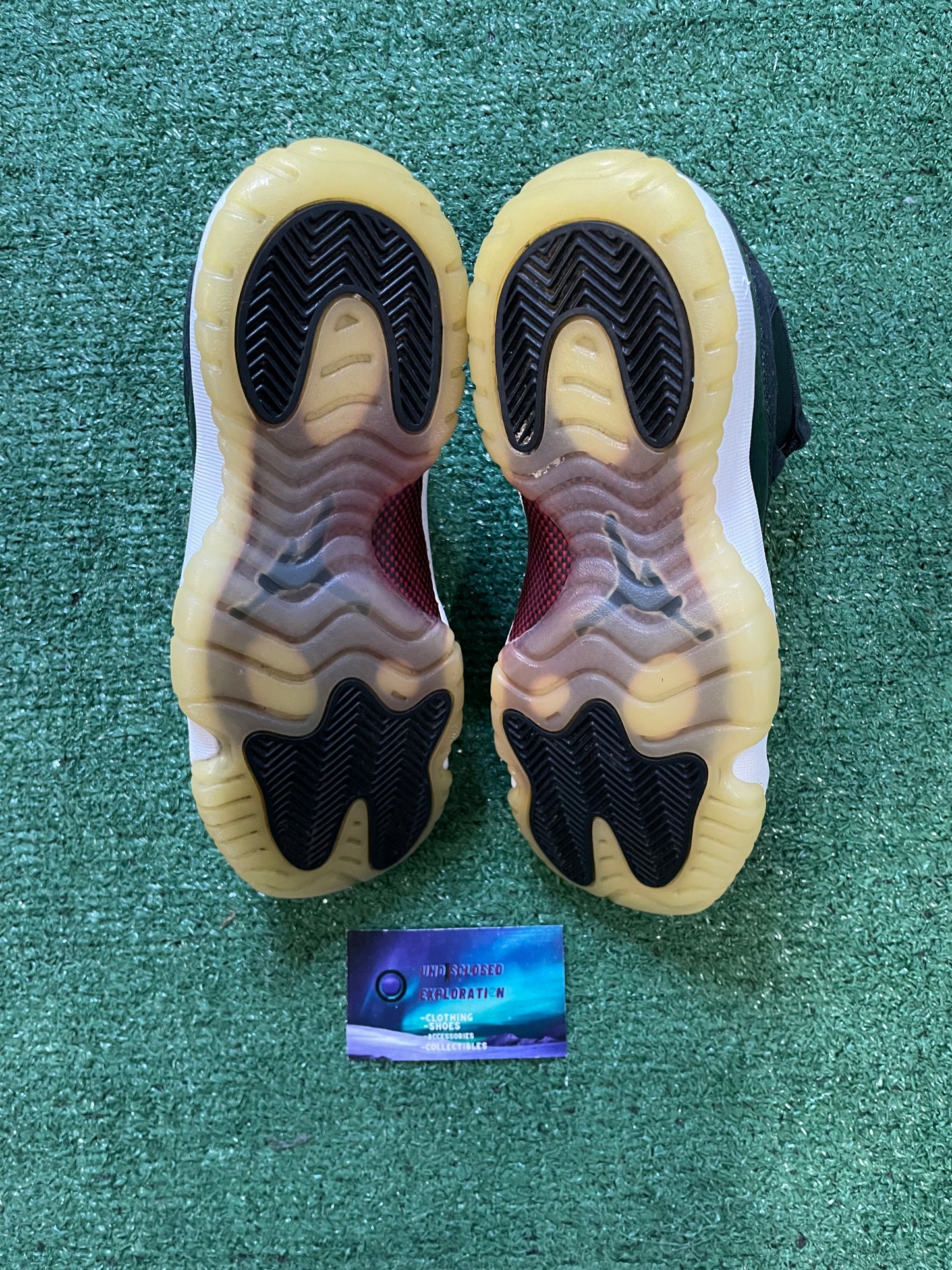 Jordan 11 72-10 size 6youth/7.5women