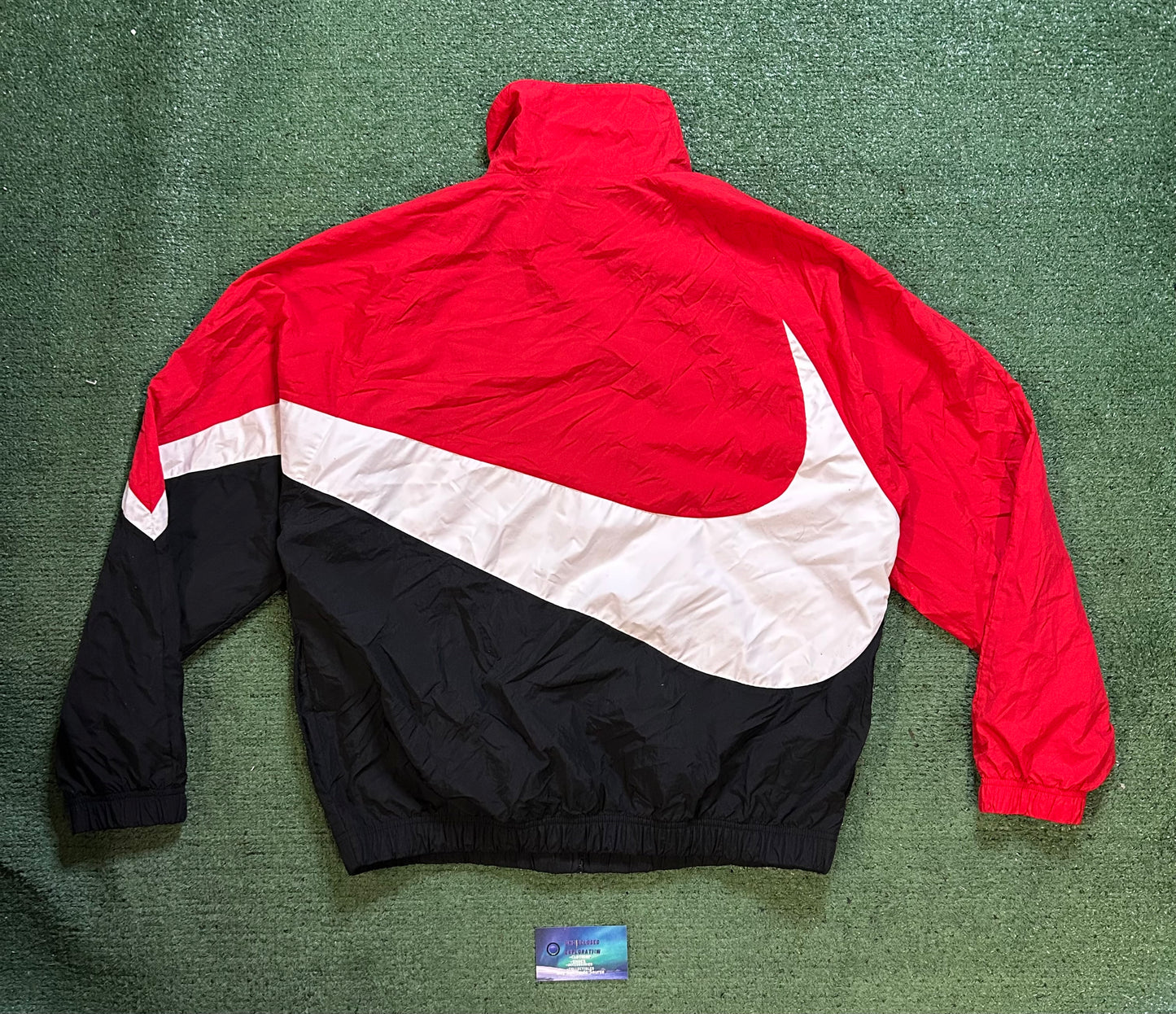 Nike swoosh black white red windbreaker jacket