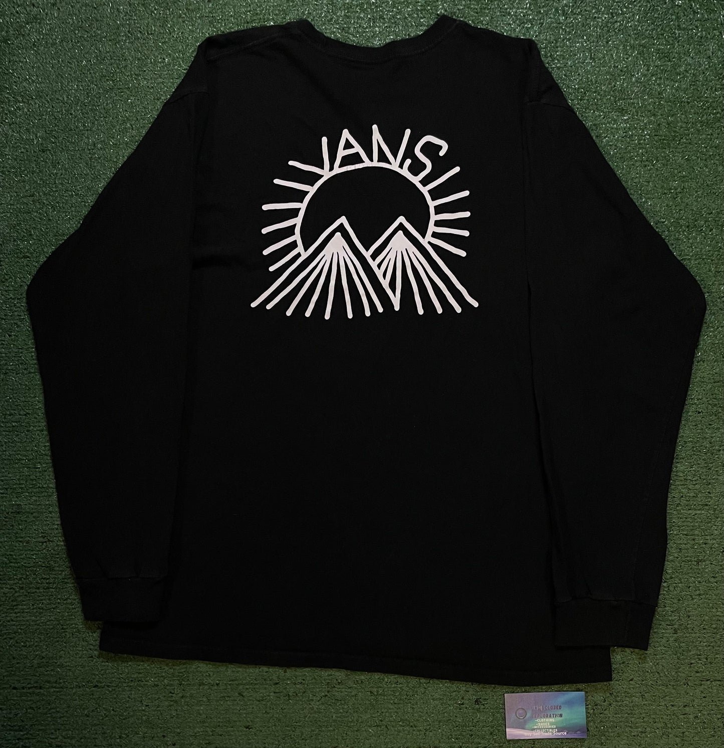 Vans black mountain longsleeve