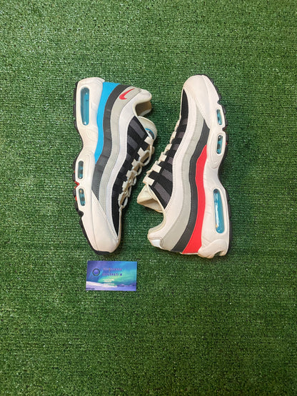 Nike Air Max 95 White Fusion Red Glass Blue size 12men/13.5women