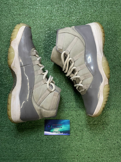Air Jordan 11 high 2021 cool grey size 10.5men/12women