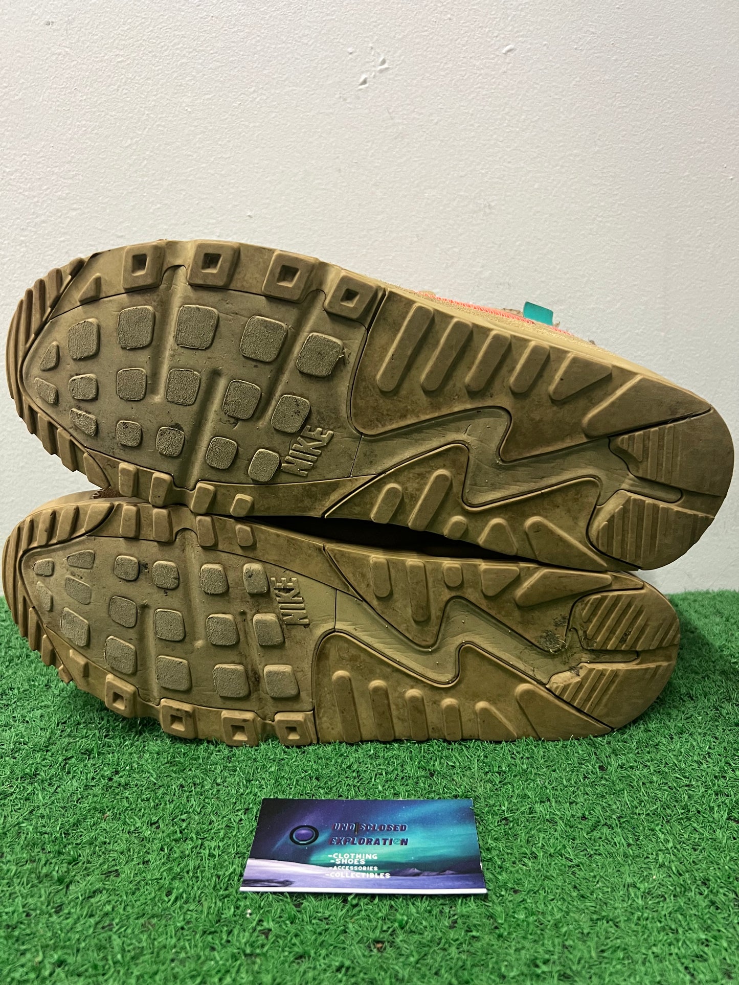 Nike air max 90 x off white ore size 10men/11.5women