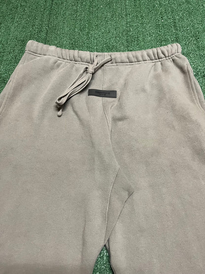 Fear of god oak essentials sweatpants