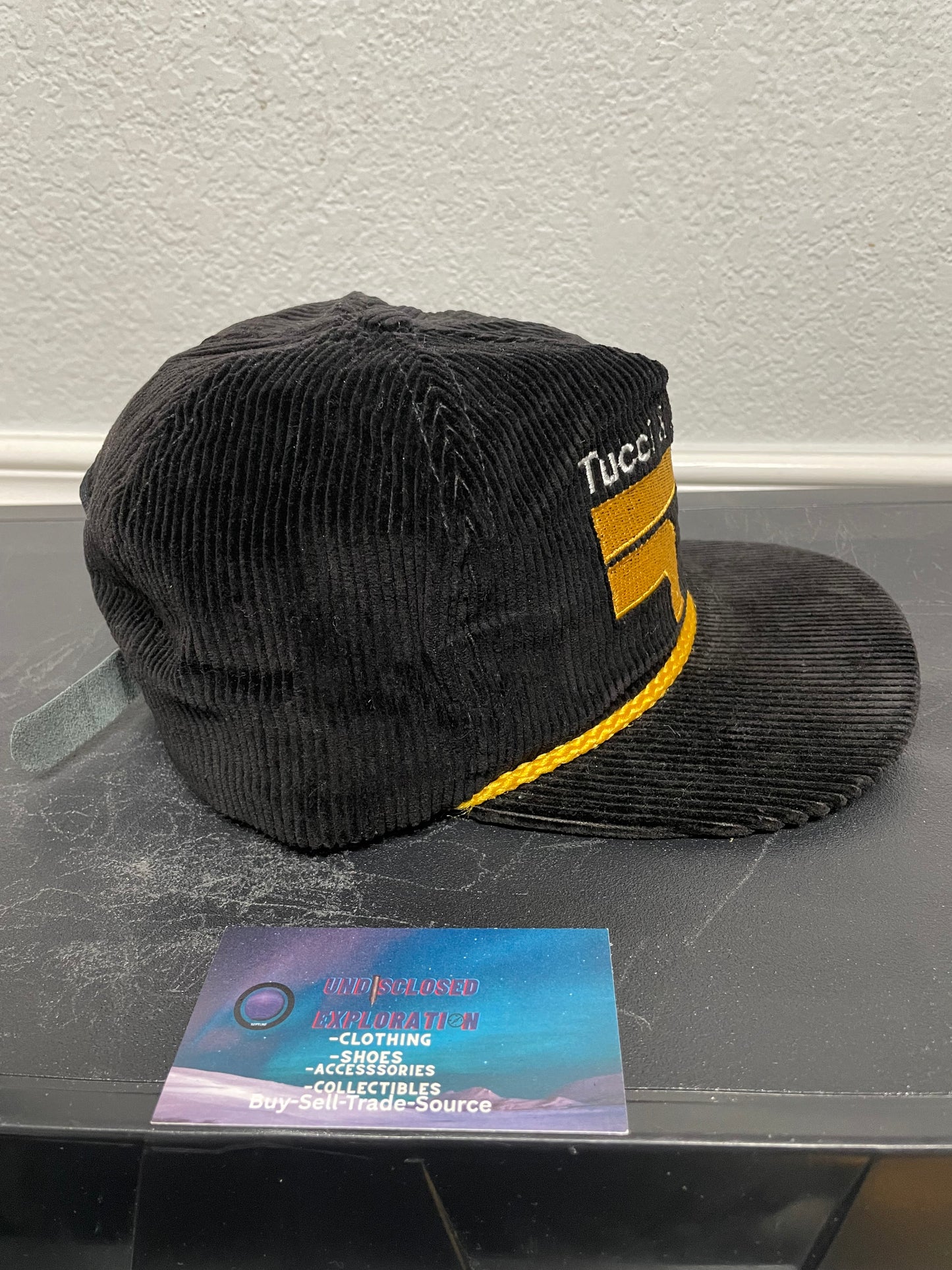 Vintage 1990s Tucci & Sons corduroy hat