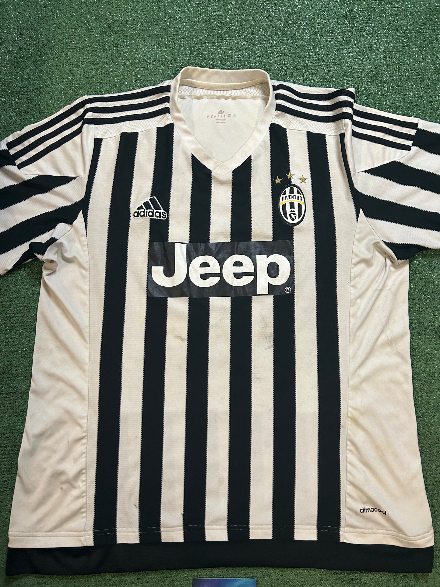 Adidas 2015-2016 Juventus home football soccer jersey
