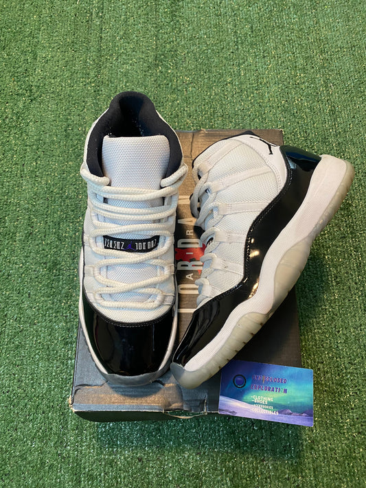 Jordan 11 concord 2018 size 6.5youth/8women