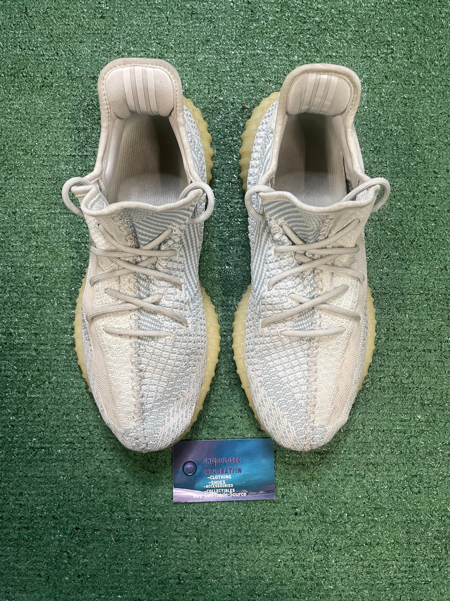 Adidas Yeezy 350V2 Cloud white  size 11men/12.5women