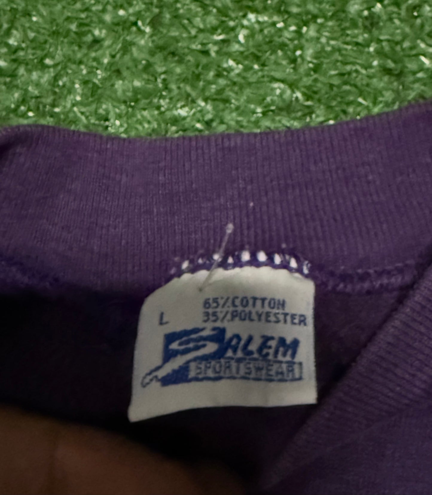 Vintage Washington Huskies Crewneck Helmet