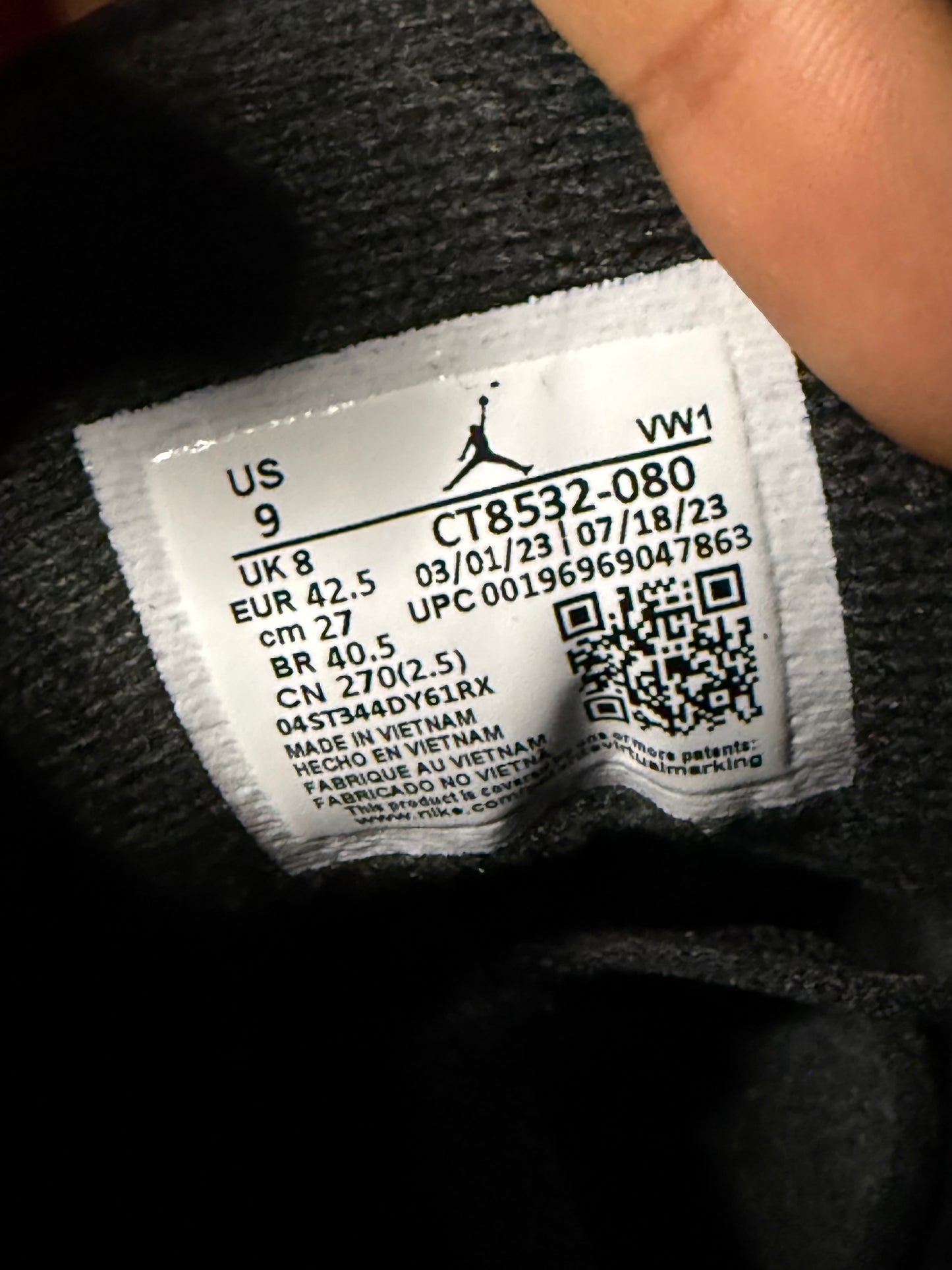 Jordan 3 Fear 9 Men/10.5 Women “Preowned”