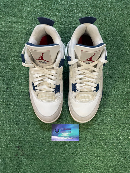 Air Jordan 4 sb  Midnight Navy size 8.5men/10women