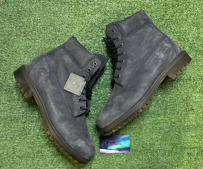 Timberland 6 inch dark blue suede boot 10.5men/12women