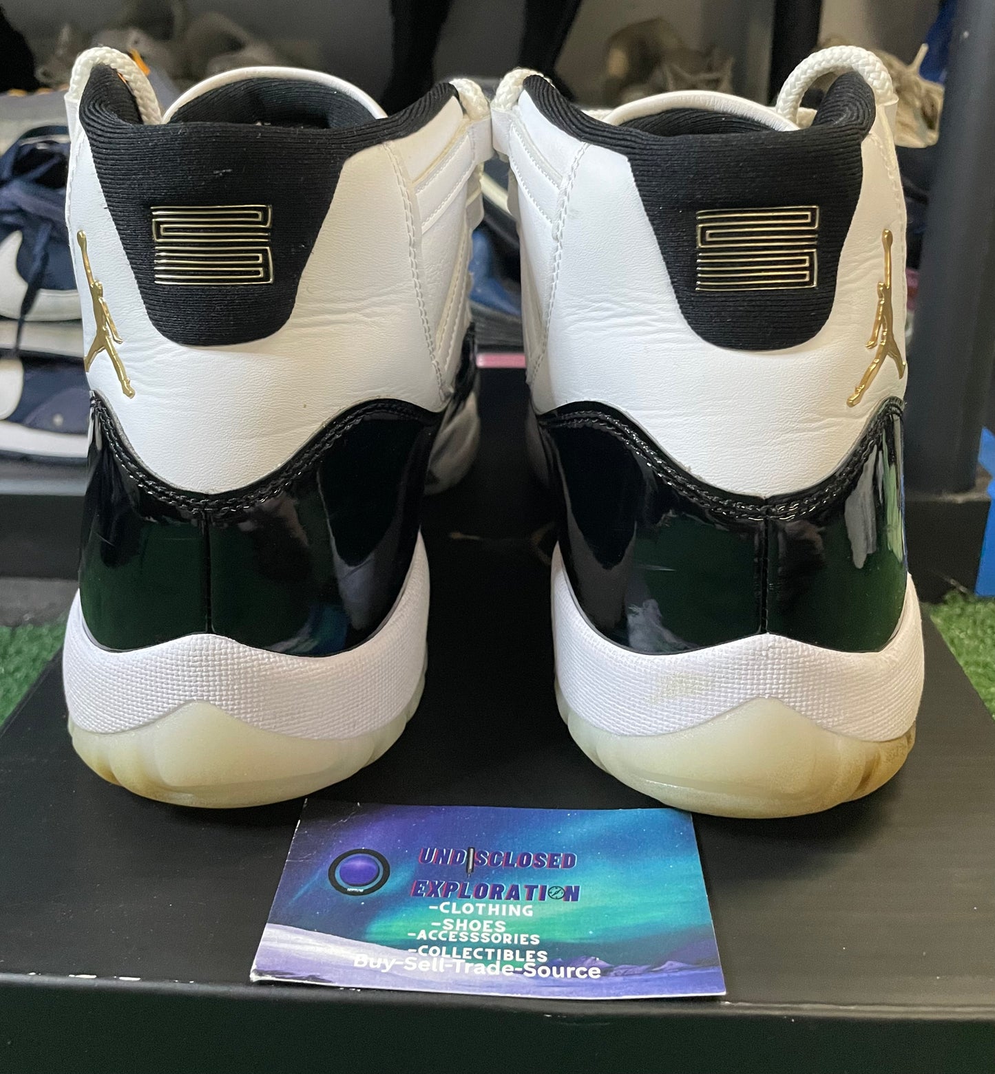 Air Jordan 11 dmp size 11men/12.5women