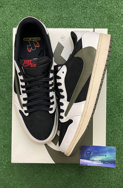 Jordan 1 Low Travis Scott Olive Size 10 Men “Preowned”