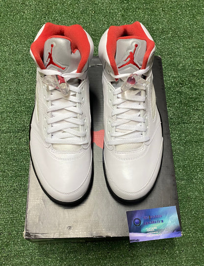 Jordan Retro 5 Fire Red silver tongue 2020